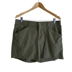 Patagonia Quandary Shorts 5" Woman 12 Green Nylon Lightweight Performance Wear